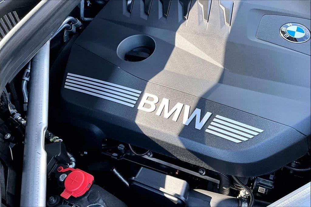 new 2026 BMW X7 car, priced at $97,820