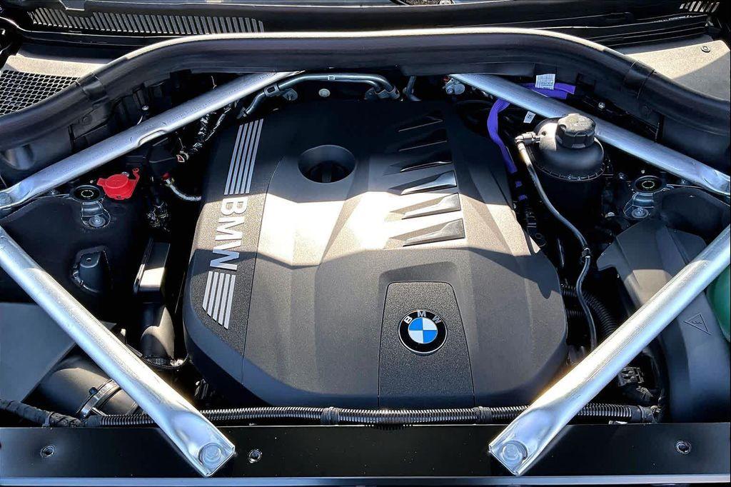 new 2026 BMW X7 car, priced at $97,820