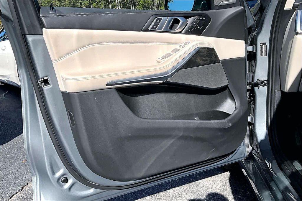 used 2023 BMW X7 car, priced at $60,900