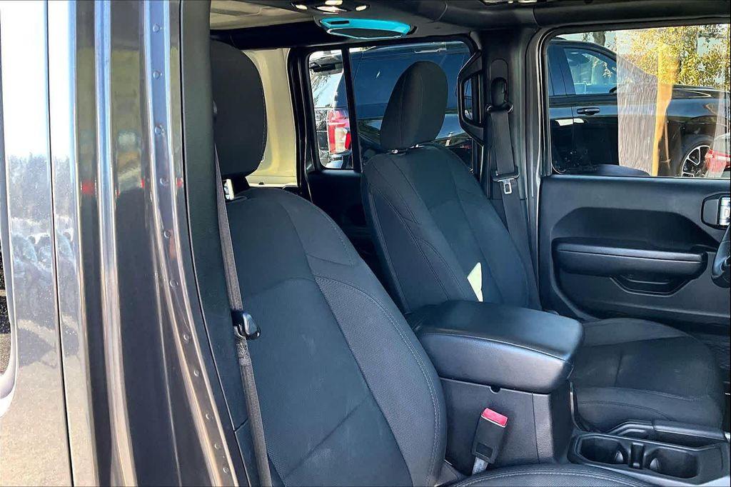 used 2019 Jeep Wrangler Unlimited car, priced at $23,400