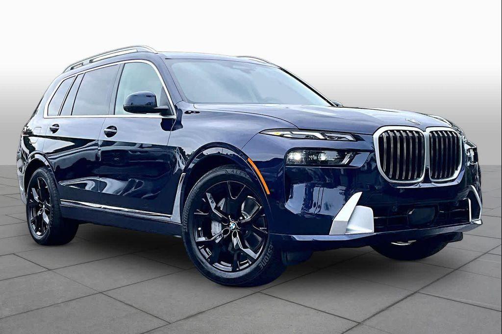 new 2026 BMW X7 car, priced at $100,221