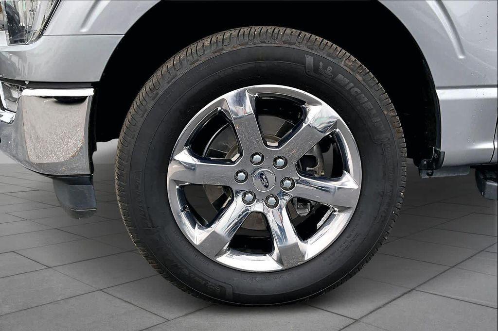 used 2021 Ford F-150 car, priced at $31,900