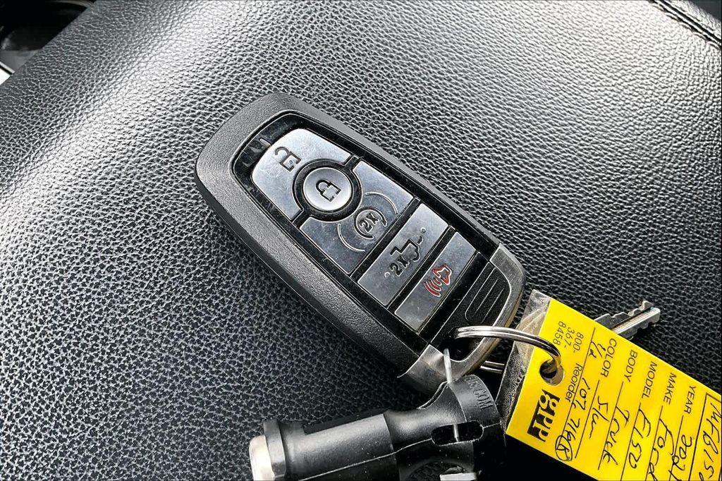 used 2021 Ford F-150 car, priced at $31,900