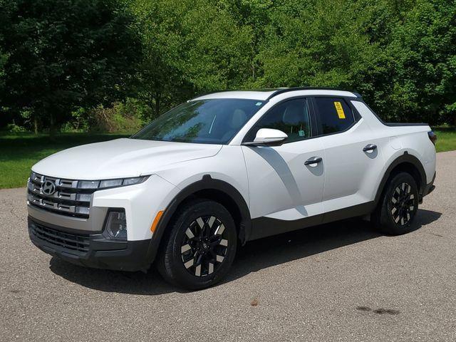 used 2025 Hyundai SANTA CRUZ car, priced at $28,279