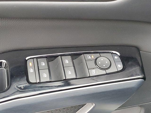 new 2025 Nissan Pathfinder car, priced at $43,700