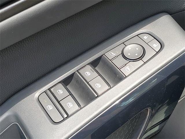 new 2025 Nissan Pathfinder car, priced at $36,036