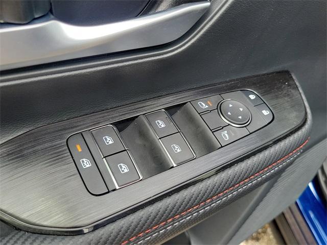 new 2025 Nissan Kicks car, priced at $28,956