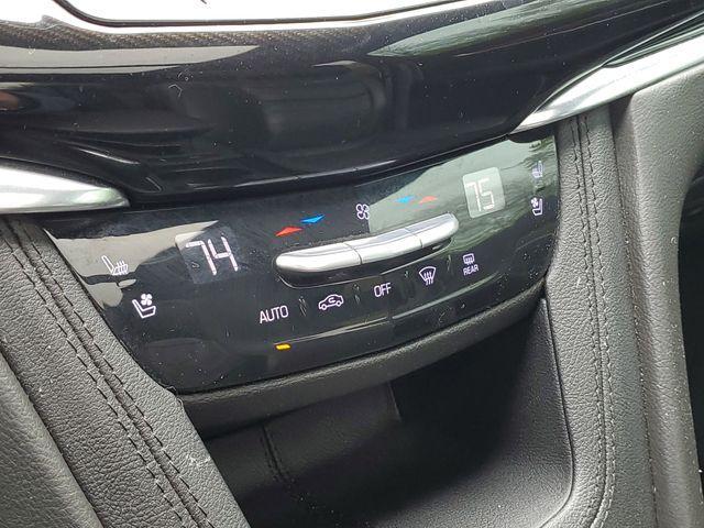 used 2020 Cadillac XT6 car, priced at $25,392