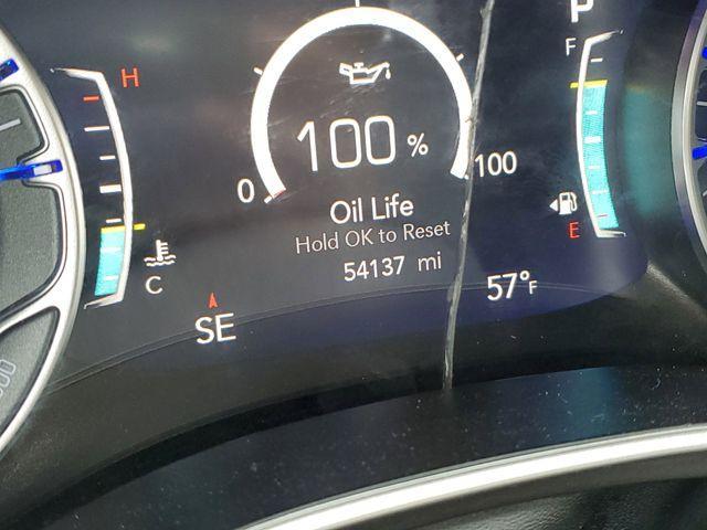 used 2024 Chrysler Pacifica car, priced at $27,279