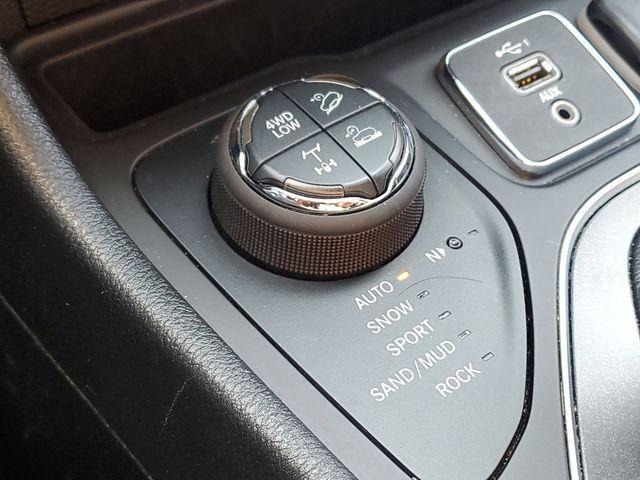 used 2022 Jeep Cherokee car, priced at $21,279