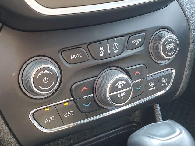 used 2022 Jeep Cherokee car, priced at $21,279