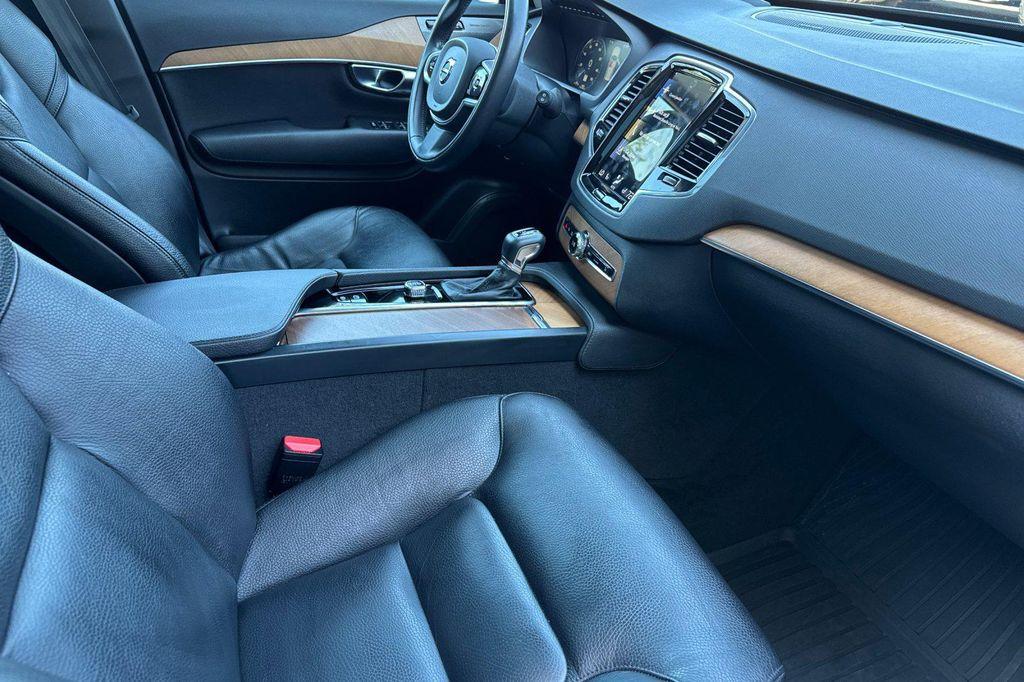 used 2022 Volvo XC90 car, priced at $32,444