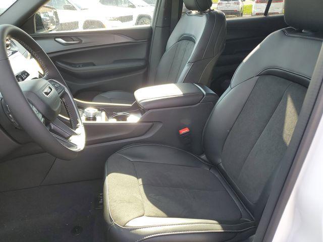 new 2025 Jeep Grand Cherokee L car, priced at $43,111