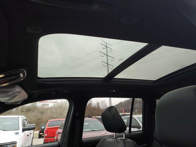 new 2026 Jeep Grand Cherokee car, priced at $46,995