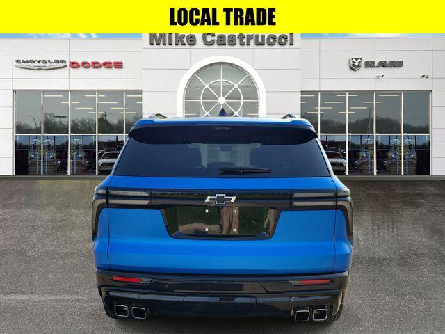 used 2024 Chevrolet Traverse car, priced at $47,370