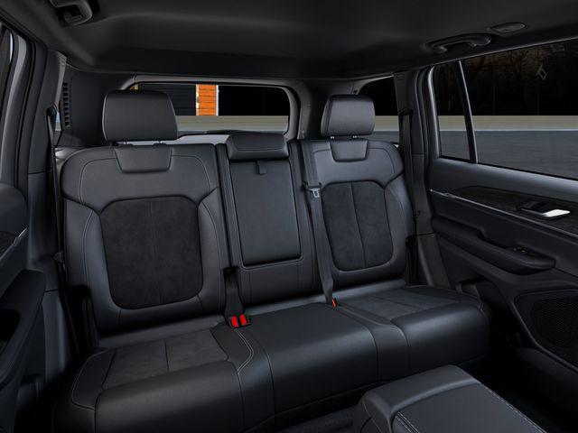 new 2026 Jeep Grand Cherokee car, priced at $43,995