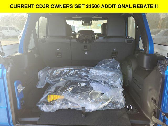 new 2025 Jeep Wrangler car, priced at $47,995