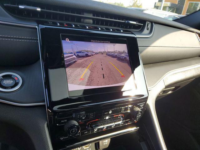 new 2025 Jeep Grand Cherokee car, priced at $39,911