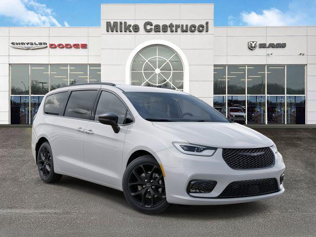 new 2026 Chrysler Pacifica car, priced at $42,995