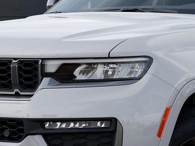 new 2026 Jeep Grand Cherokee car, priced at $47,995