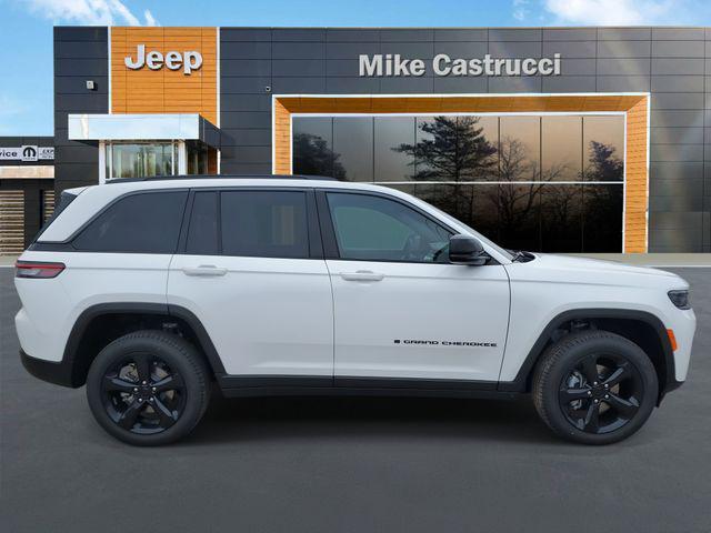 new 2026 Jeep Grand Cherokee car, priced at $47,995