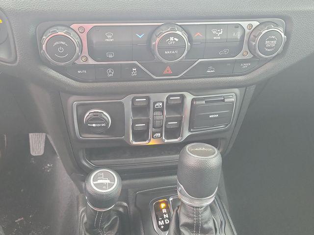 new 2026 Jeep Gladiator car, priced at $40,995