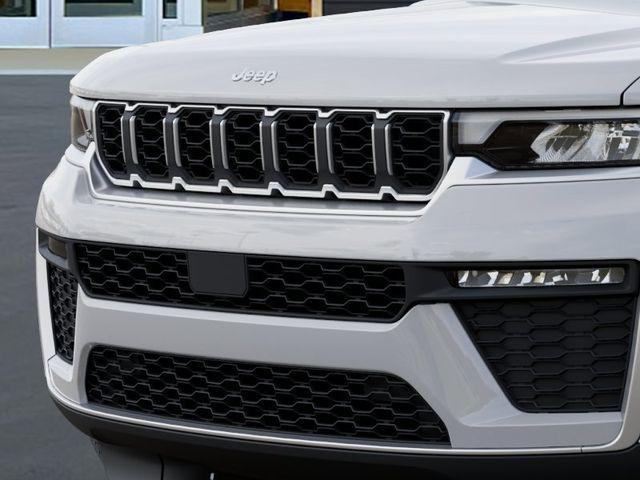 new 2026 Jeep Grand Cherokee car, priced at $44,238
