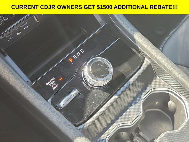 new 2025 Jeep Grand Cherokee car, priced at $46,061