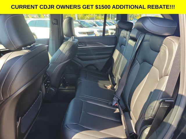 new 2025 Jeep Grand Cherokee car, priced at $46,061