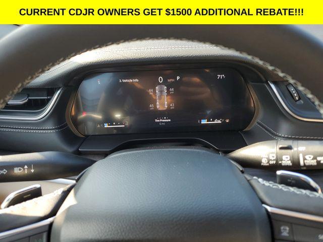 new 2025 Jeep Grand Cherokee car, priced at $47,495