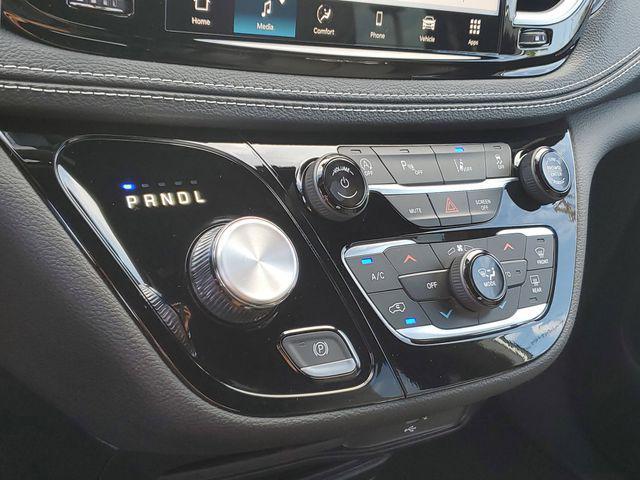 new 2026 Chrysler Pacifica car, priced at $43,611