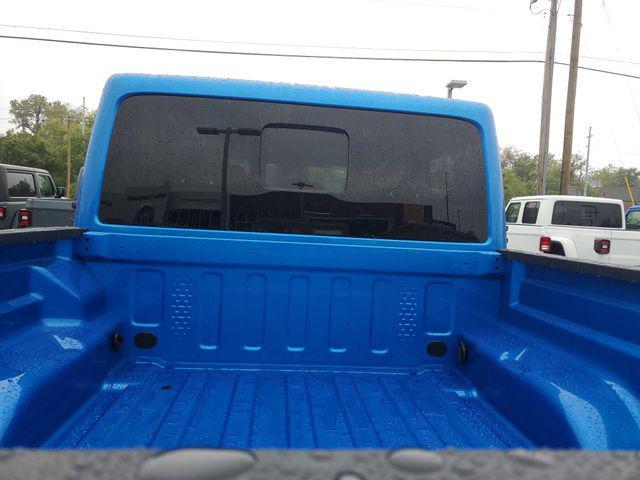 new 2025 Jeep Gladiator car, priced at $42,111