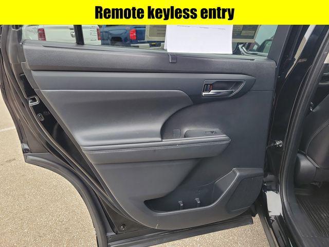 used 2021 Toyota Highlander car, priced at $29,173