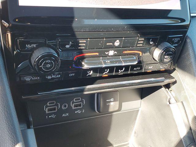 new 2025 Jeep Grand Cherokee car, priced at $47,995