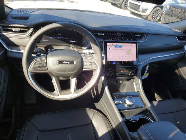 new 2025 Jeep Grand Cherokee car, priced at $47,995