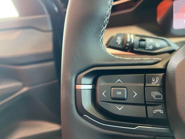 new 2026 Jeep Cherokee car, priced at $38,995