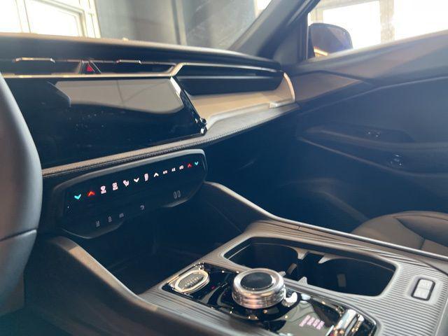 new 2026 Jeep Cherokee car, priced at $38,995