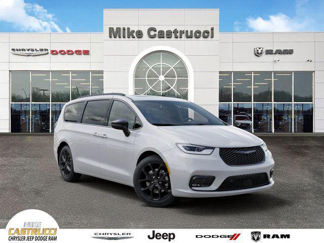 new 2026 Chrysler Pacifica car, priced at $45,911