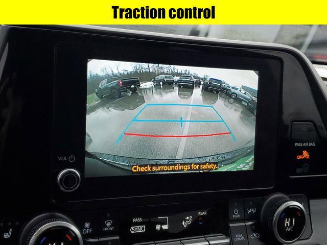 used 2024 Toyota Highlander car, priced at $41,673