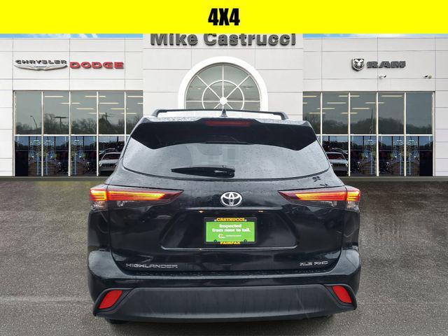 used 2024 Toyota Highlander car, priced at $41,673