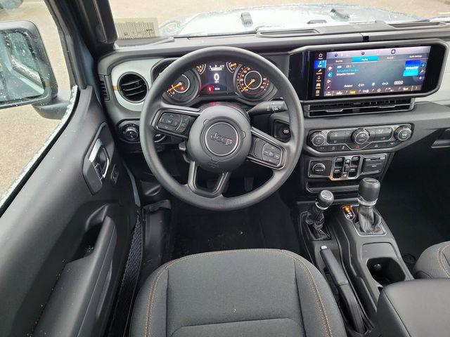 new 2026 Jeep Gladiator car, priced at $40,111