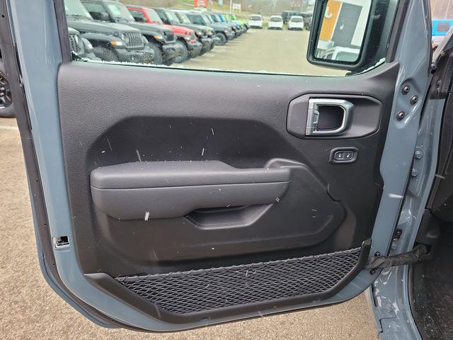 new 2026 Jeep Gladiator car, priced at $40,111