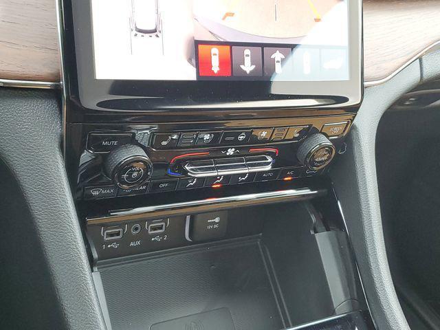 new 2025 Jeep Grand Cherokee L car, priced at $59,995