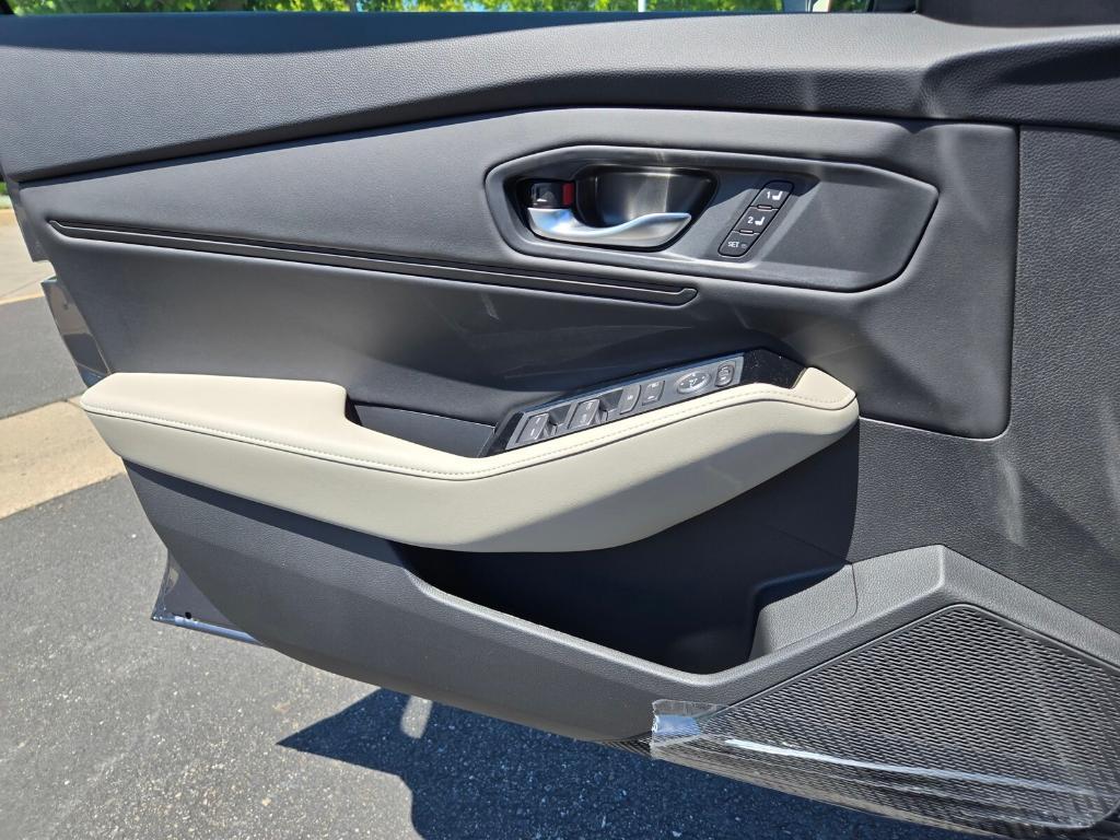 new 2026 Honda Accord Hybrid car, priced at $42,770