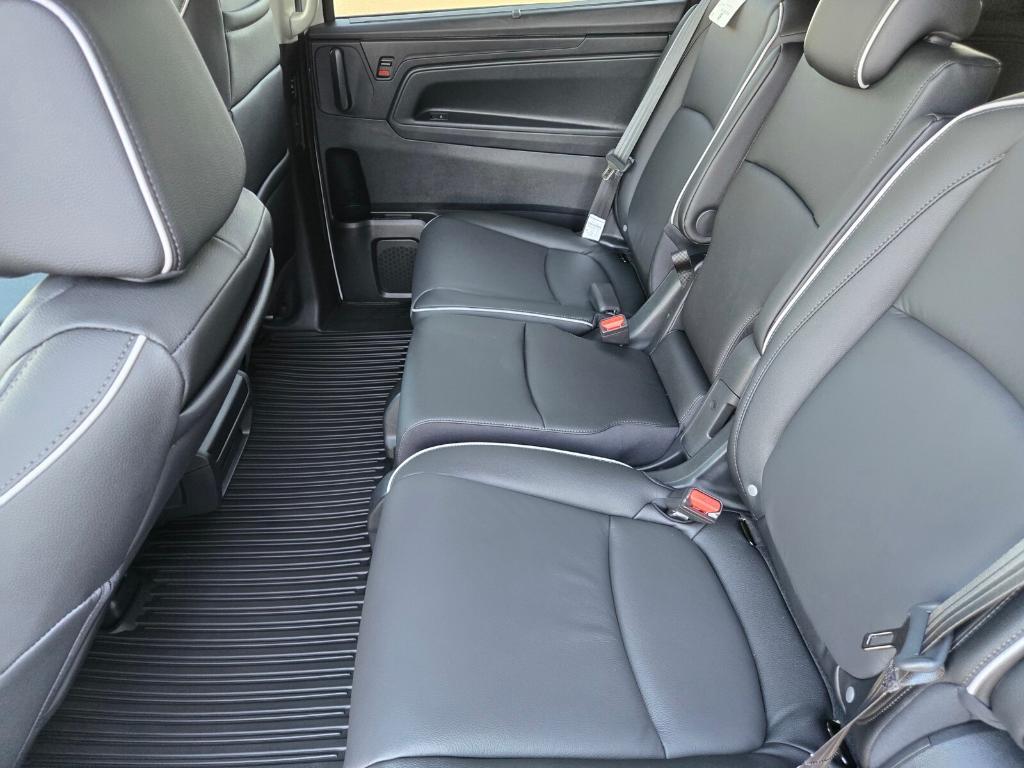 new 2026 Honda Odyssey car, priced at $51,140