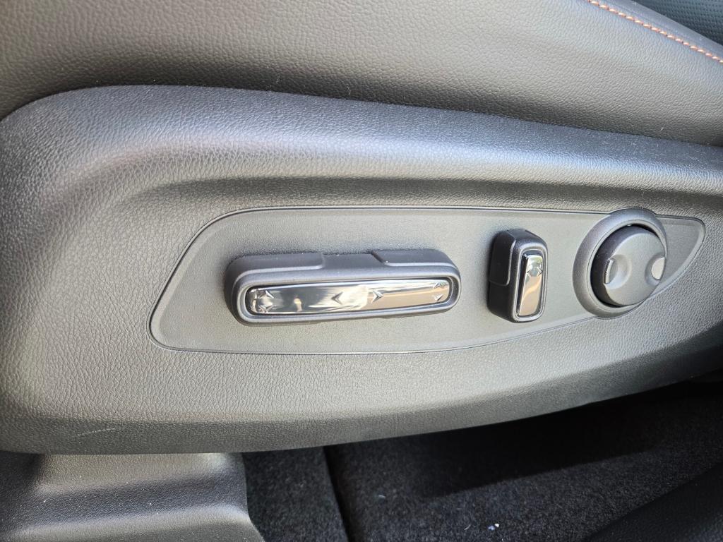 new 2026 Honda CR-V Hybrid car, priced at $43,370