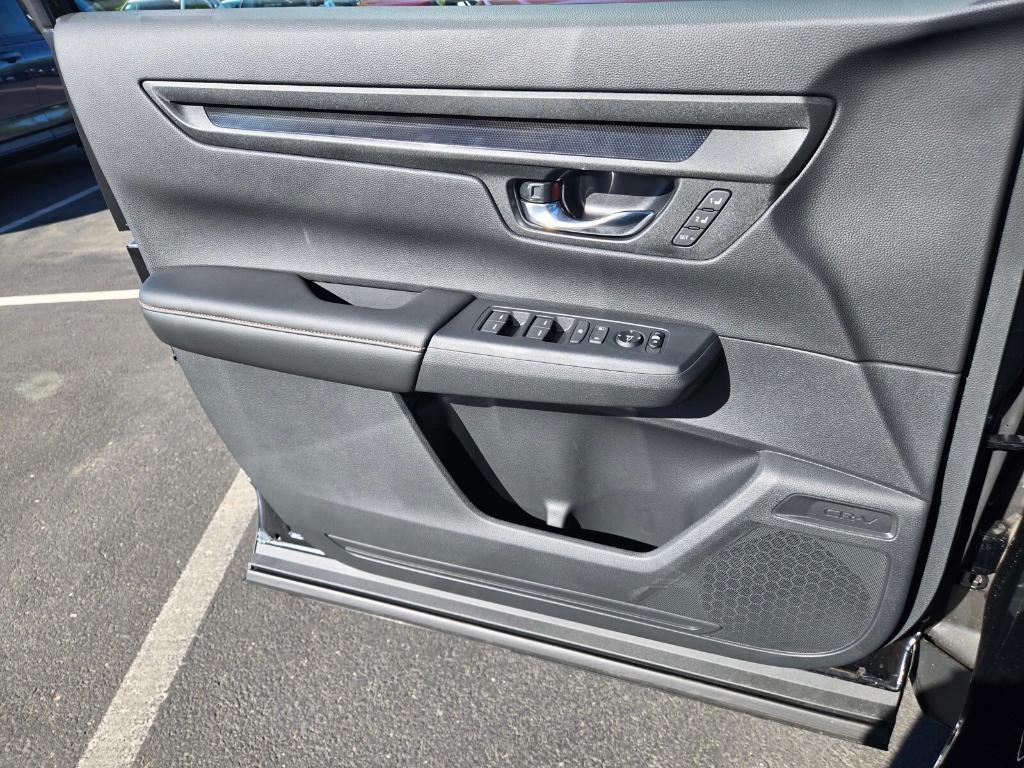 new 2026 Honda CR-V Hybrid car, priced at $43,370