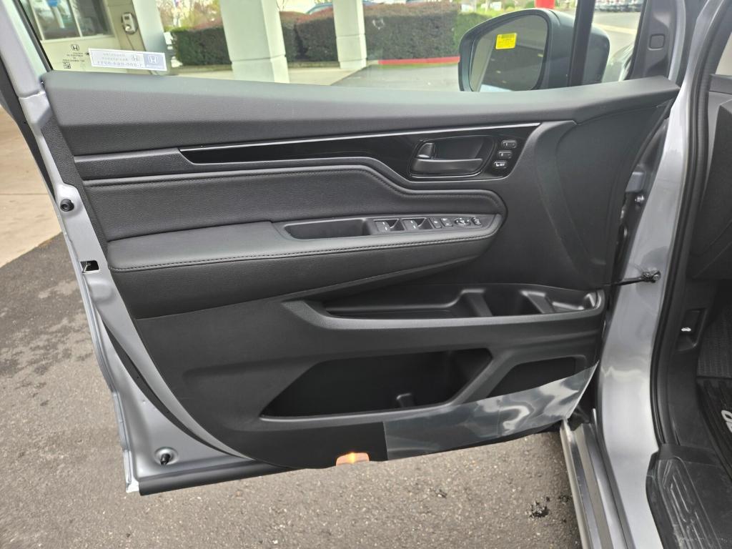 new 2026 Honda Odyssey car, priced at $50,685