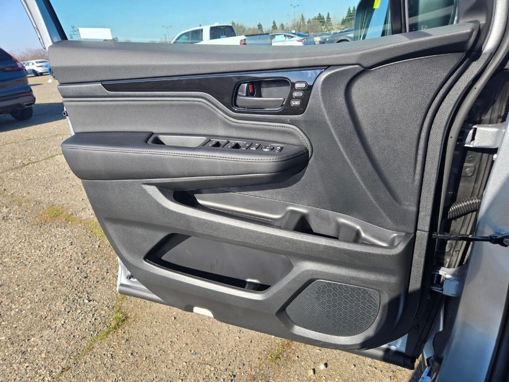 new 2026 Honda Odyssey car, priced at $51,280