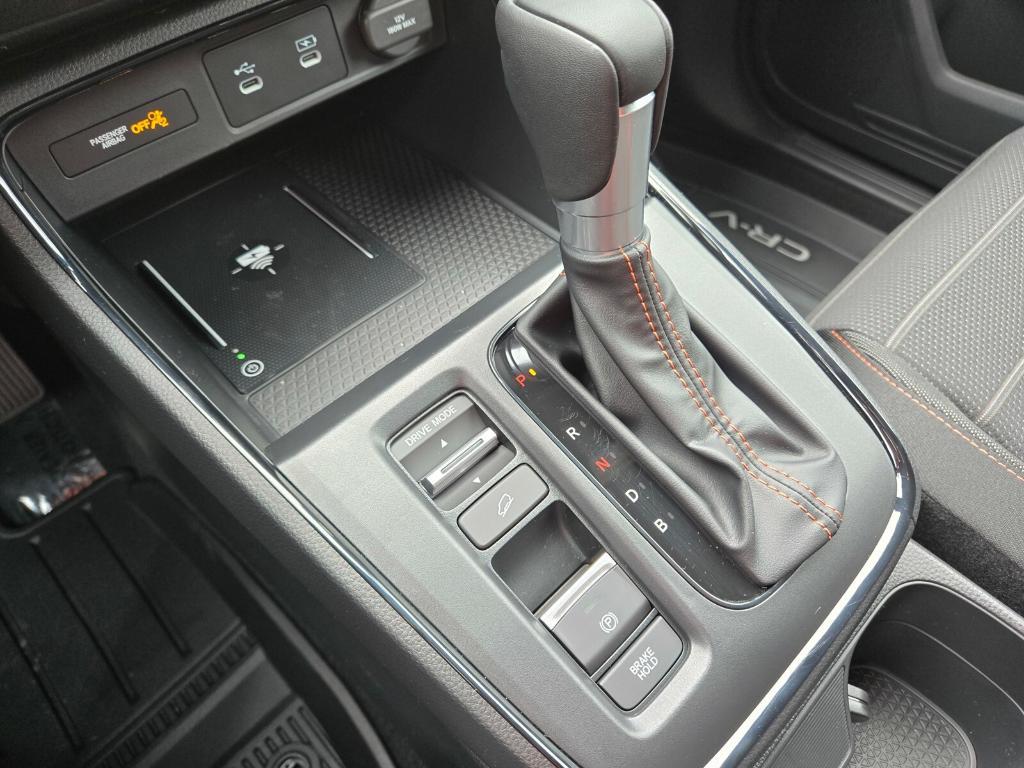 new 2026 Honda CR-V Hybrid car, priced at $40,275